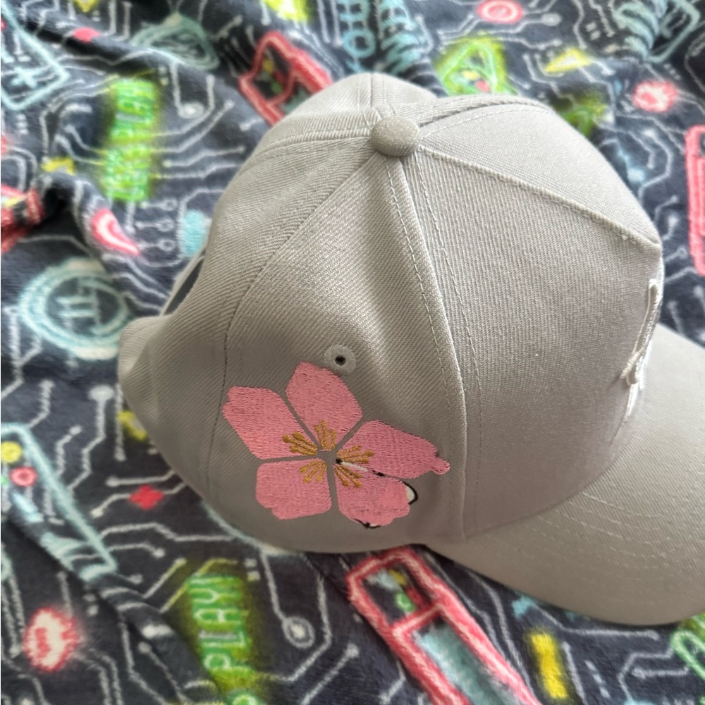 lids hat - Picture 3 of 6